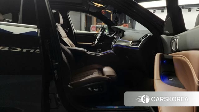 BMW X6 (G06) 2023 Черный из Кореи, фото 2