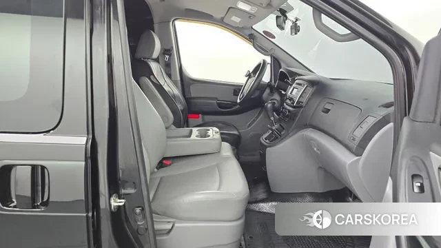 Hyundai The New Grand Starex 2018 Черный из Кореи, фото 2