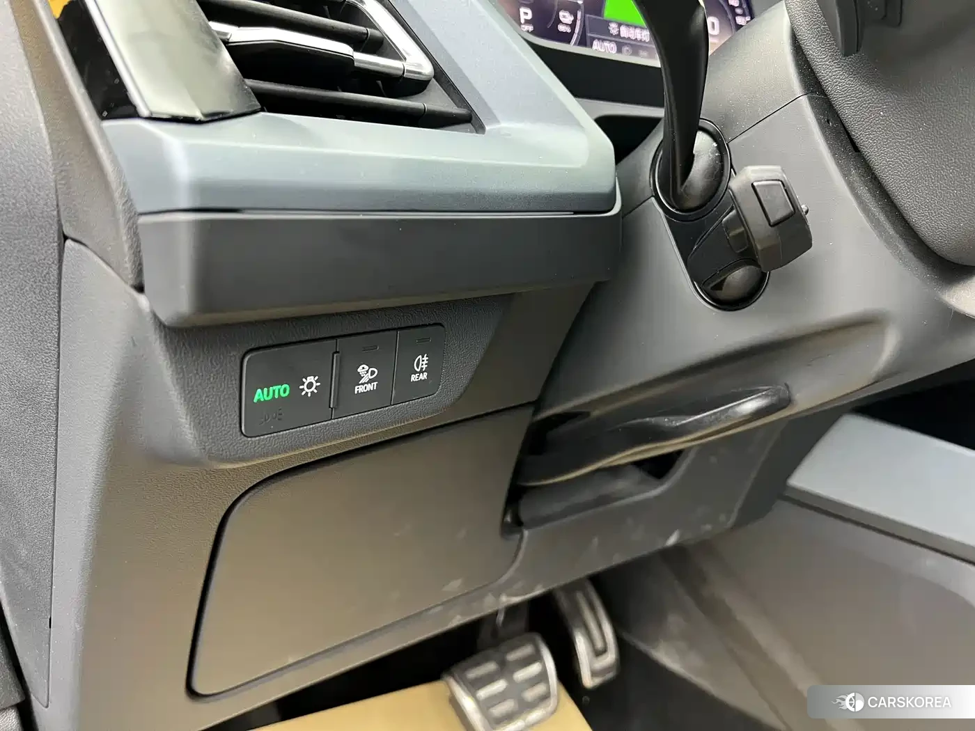 Audi Q5L 2022 Silver/gray из Китая, фото 2
