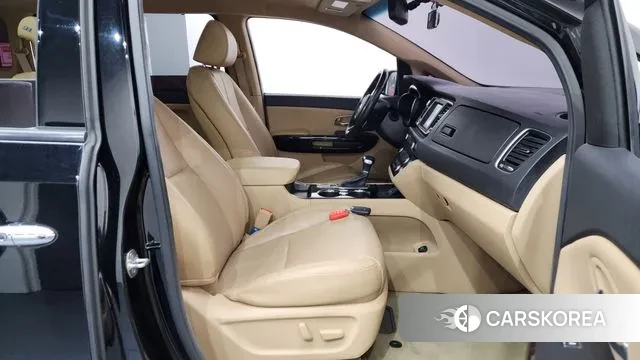 Kia The New Carnival id 3656818 из Кореи 2