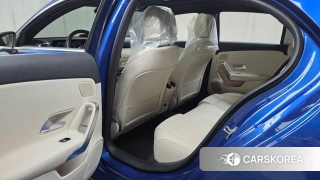 Mercedes-Benz A-Class W177 2024 Синий из Кореи, фото 2