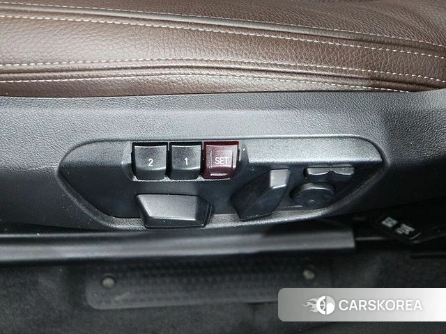 BMW X1 (F48) 2021 Белый из Кореи, фото 2
