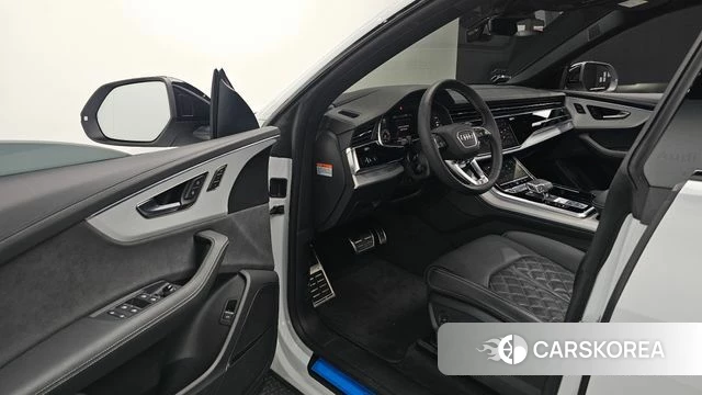 Audi Q8 (4M) 2025 Белый из Кореи, фото 2