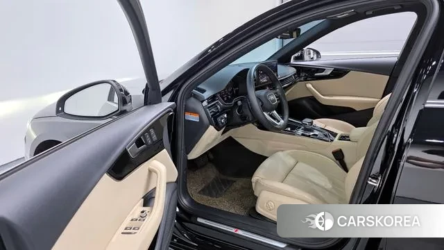 Audi A4 (B9) 2021 Черный из Кореи, фото 2