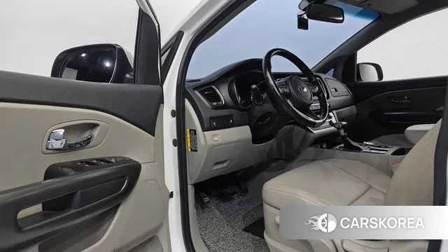 Kia The New Carnival 2019 Белый из Кореи, фото 2