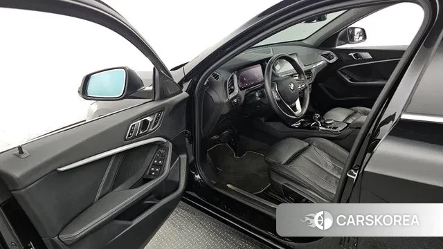 BMW 1 Series (F40) id 2884910 из Кореи 2