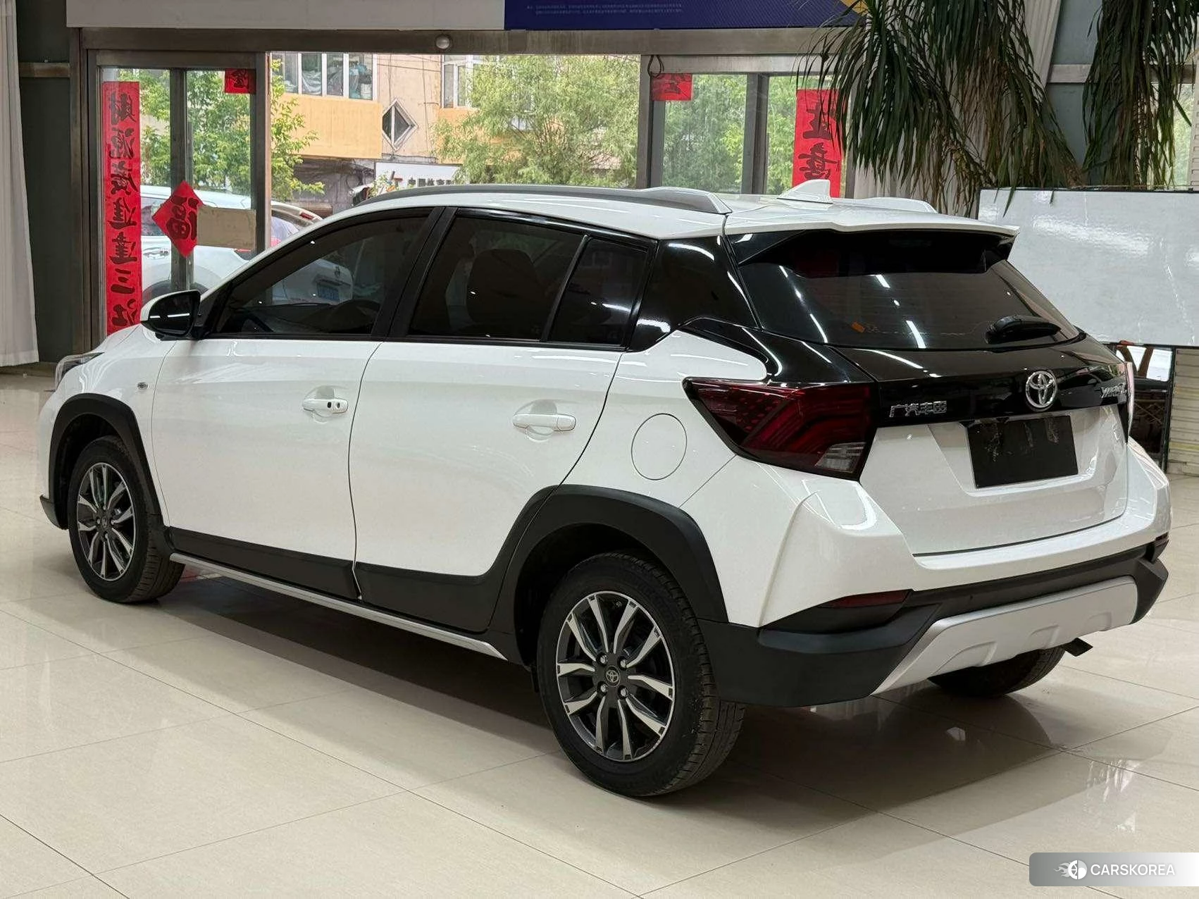 Toyota Yaris L 2021 Белый из Китая, фото 2