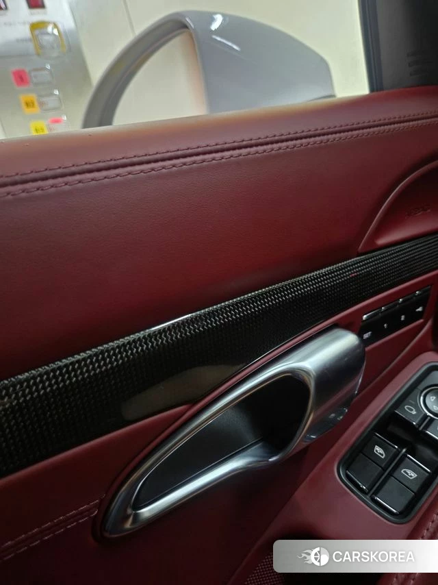 Porsche 718 Boxster 2021 Серебристо-серый из Кореи, фото 2
