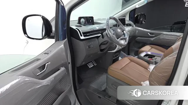 Hyundai Staria 2025 Белый из Кореи, фото 2