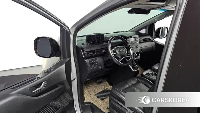 Hyundai Staria 2021 Серебряный из Кореи, фото 2