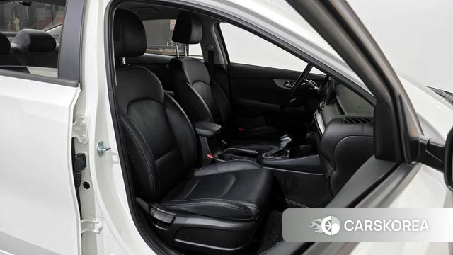 Kia Come New K3 2021 Белый из Кореи, фото 2