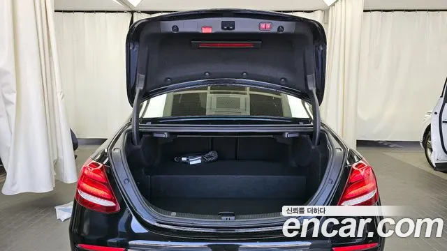 Mercedes-Benz E-Class W213 2020 Черный из Кореи, фото 2