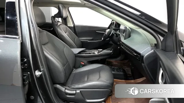 Kia EV6 2023 Серый из Кореи, фото 2