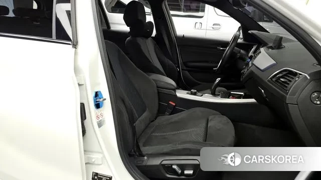 BMW 1 Series (F20) 2018 Белый из Кореи, фото 2