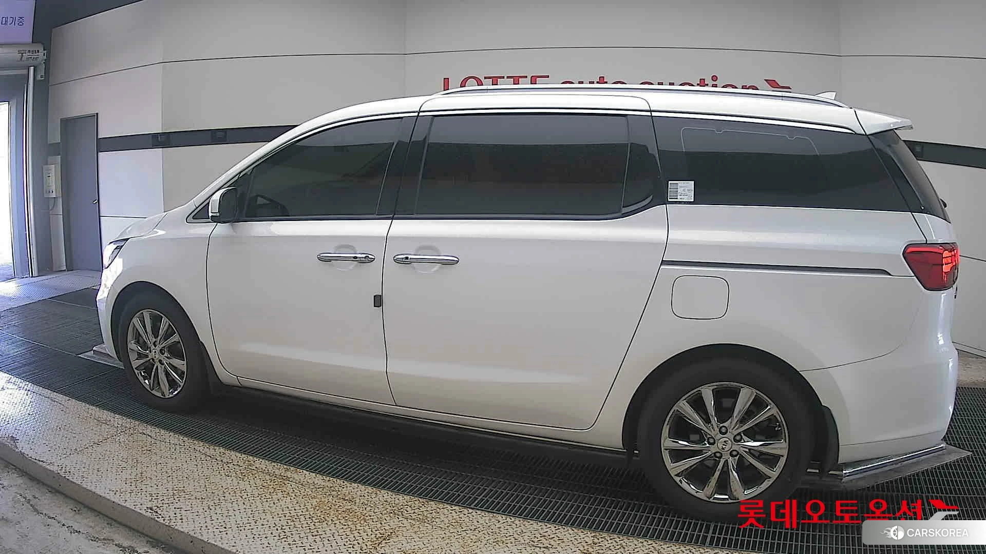 Kia Carnival 2019 Белый из Кореи, фото 2