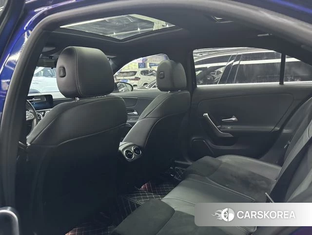 Mercedes-Benz Class A 2021 Синий из Китая, фото 2