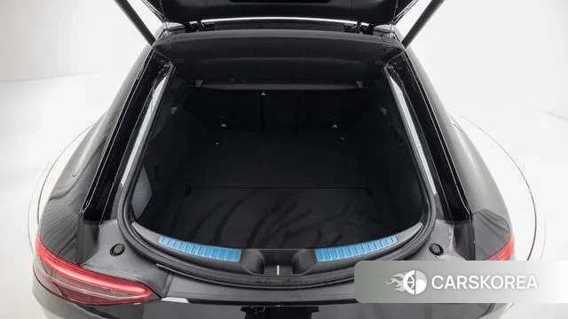 Mercedes-Benz AMG GT 2024 Черный из Кореи, фото 2