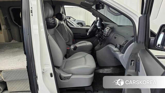 Hyundai The New Grand Starex 2021 Белый из Кореи, фото 2