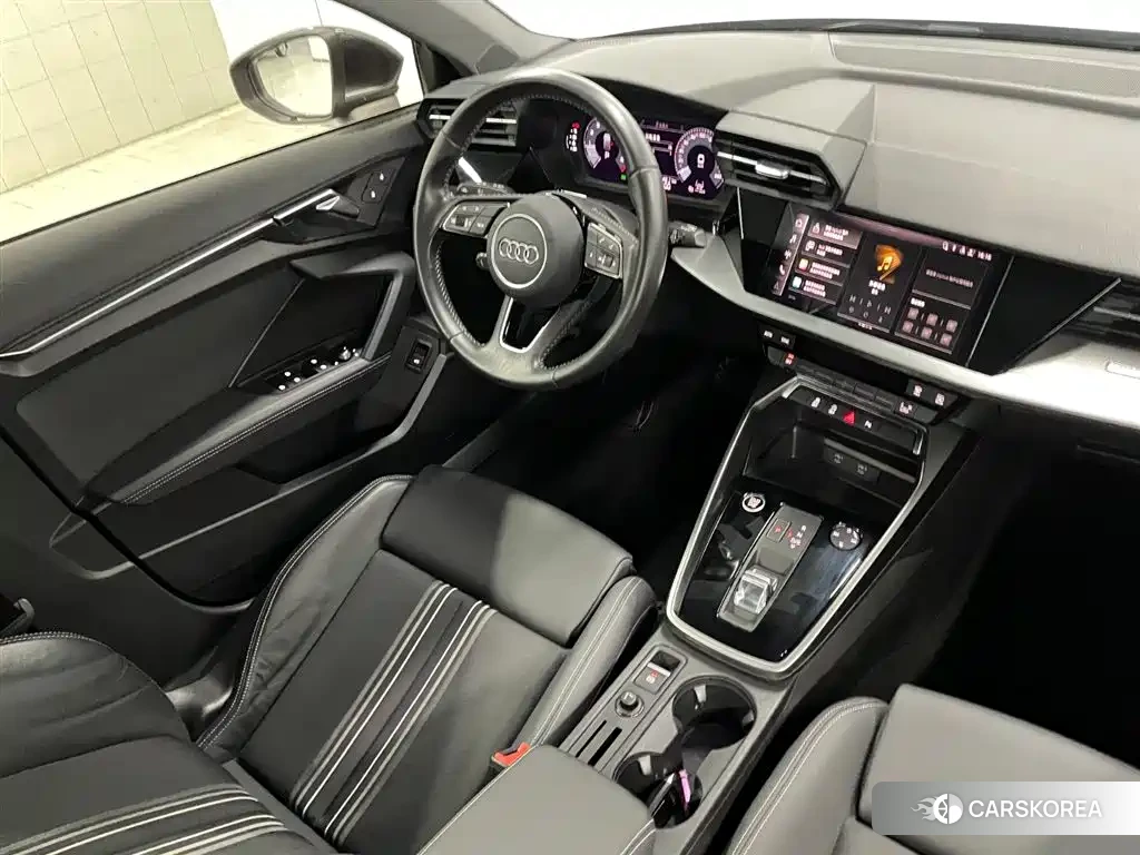 Audi A3 2024 Silver/gray из Китая, фото 2