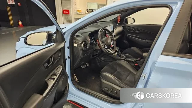 Hyundai The New Kona 2021 Светло-серебряный цвет из Кореи, фото 2