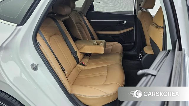 Hyundai Sonata D Edge Hybrid (DN8) 2024 Белый из Кореи, фото 2