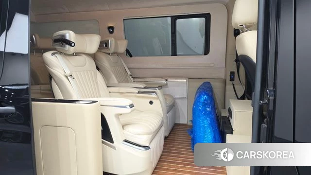 Mercedes-Benz Sprinter 2023 Черный из Кореи, фото 2