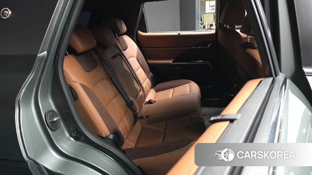Ssangyong Torres 2024 Светло-зеленый из Кореи, фото 2