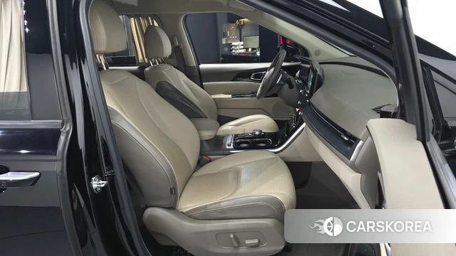 Kia Carnival 4th generation 2022 Черный из Кореи, фото 2