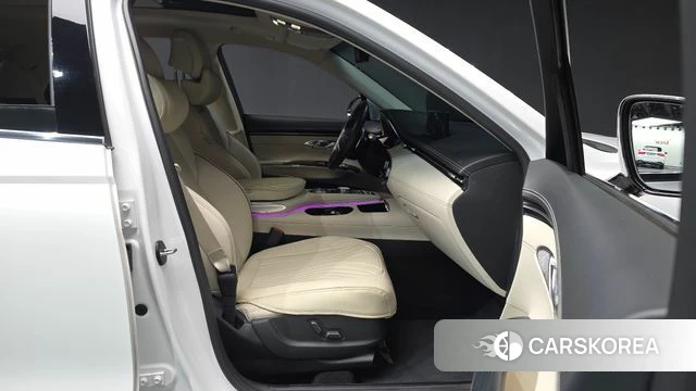 Genesis GV70 2021 Белый из Кореи, фото 2