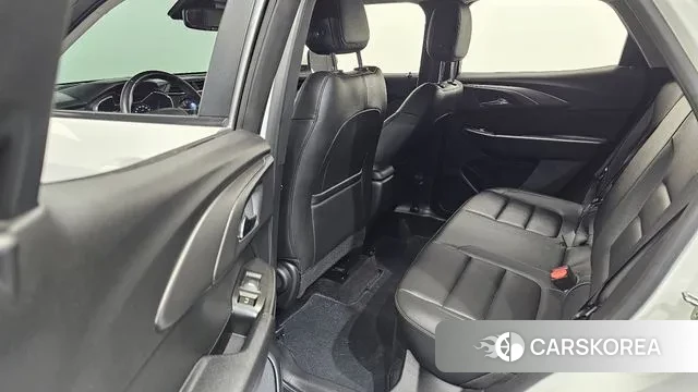 Chevrolet (GM Daewoo) Trailblazer 2023 Белый из Кореи, фото 2