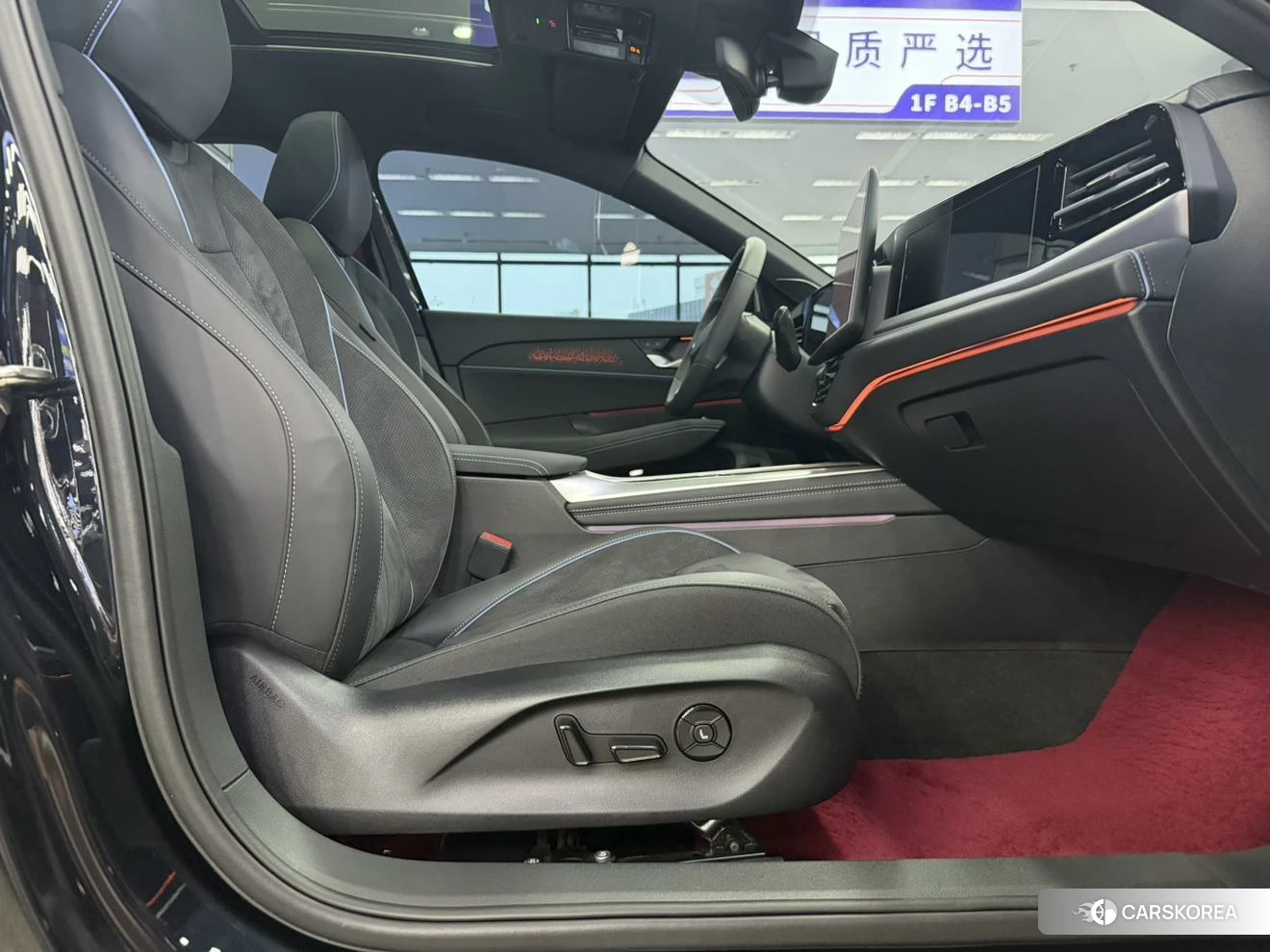 Volkswagen Passat 2025 Черный из Китая, фото 2