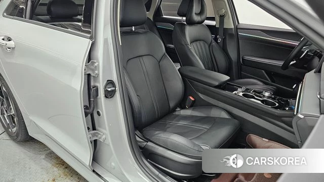 Kia The New K5 3rd generation 2025 Серебристо-серый из Кореи, фото 2