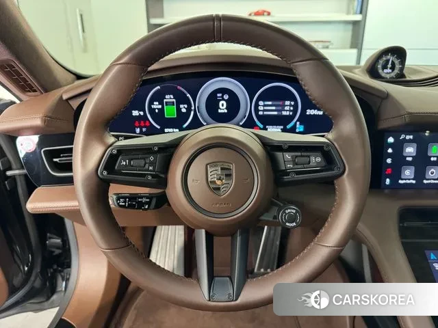 Porsche Taycan 2025 Черный из Кореи, фото 2