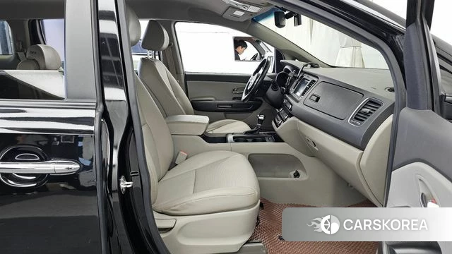 Kia All New Carnival 2018 Черный из Кореи, фото 2