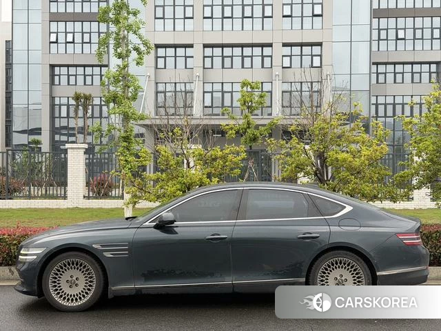Genisys G80 2023 Синий из Китая, фото 2
