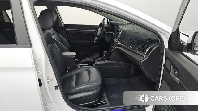 Hyundai Avante AD 2018 Белый из Кореи, фото 2