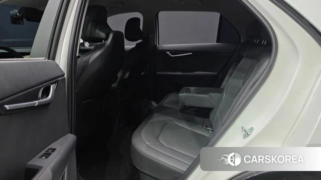 Kia Di Ol Nu Niro 2025 Белый из Кореи, фото 2