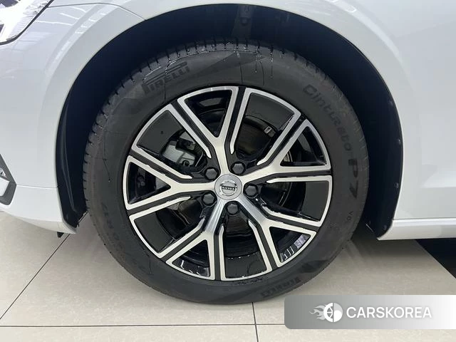 Volvo S60 2026 Белый из Китая, фото 2