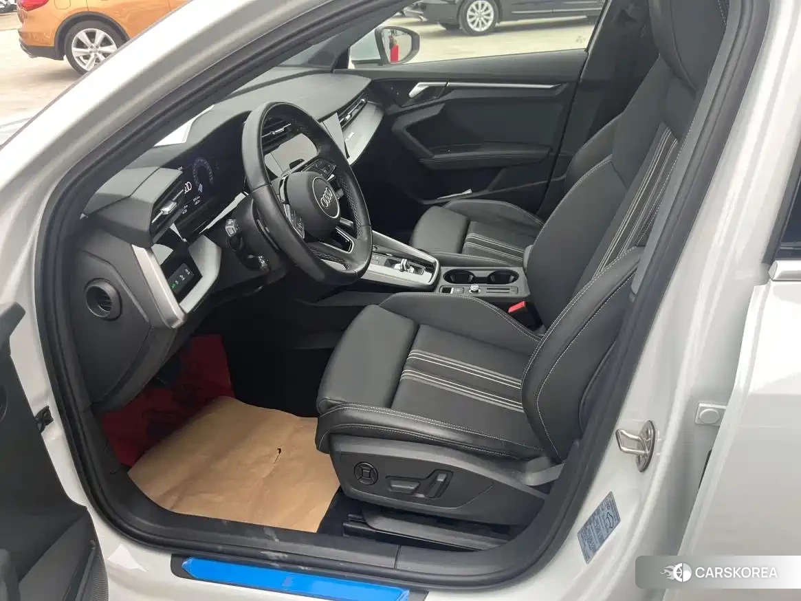 Audi A3 2024 Белый из Китая, фото 2