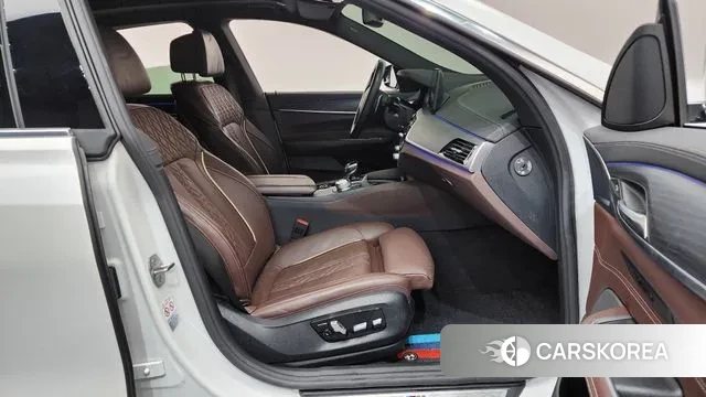 BMW 6 Series GT (G32) 2021 Белый из Кореи, фото 2