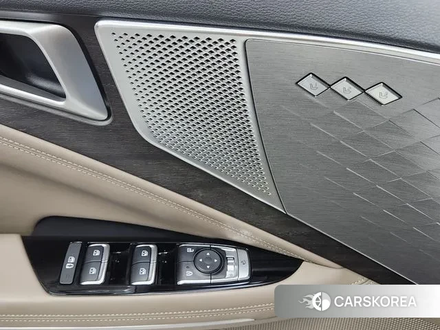 Kia K8 Hybrid 2023 Белый из Кореи, фото 2