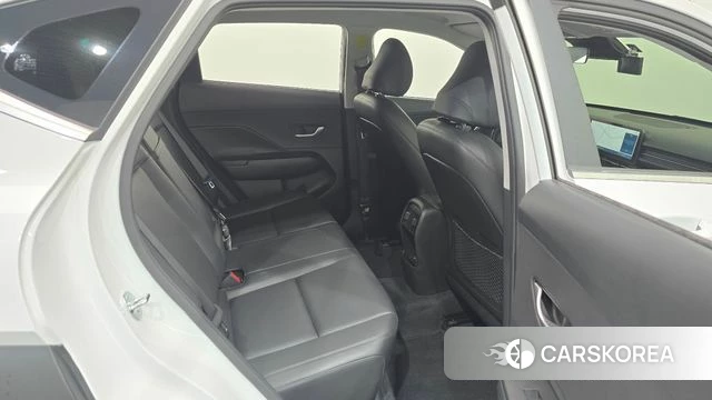 Hyundai Kona (SX2) 2023 Белый из Кореи, фото 2