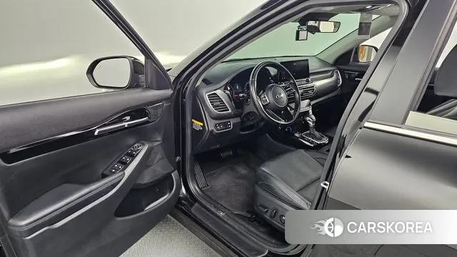 Kia Seltos 2019 Черный из Кореи, фото 2