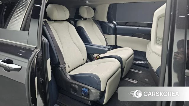 Kia The New Carnival 4th Generation 2024 Серый из Кореи, фото 2