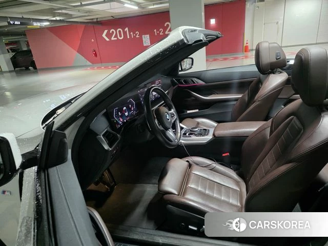 BMW 4 Series (G22) 2023 Белый из Кореи, фото 2