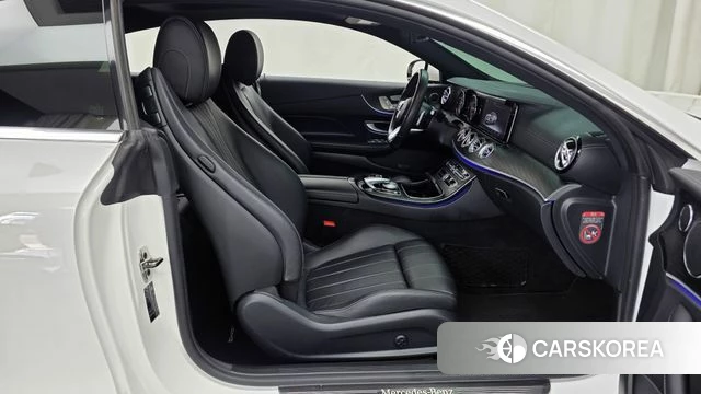 Mercedes-Benz E-Class W213 2018 Белый из Кореи, фото 2