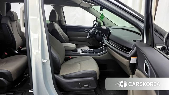 Kia The New Carnival 4th Generation 2024 Серебряный из Кореи, фото 2