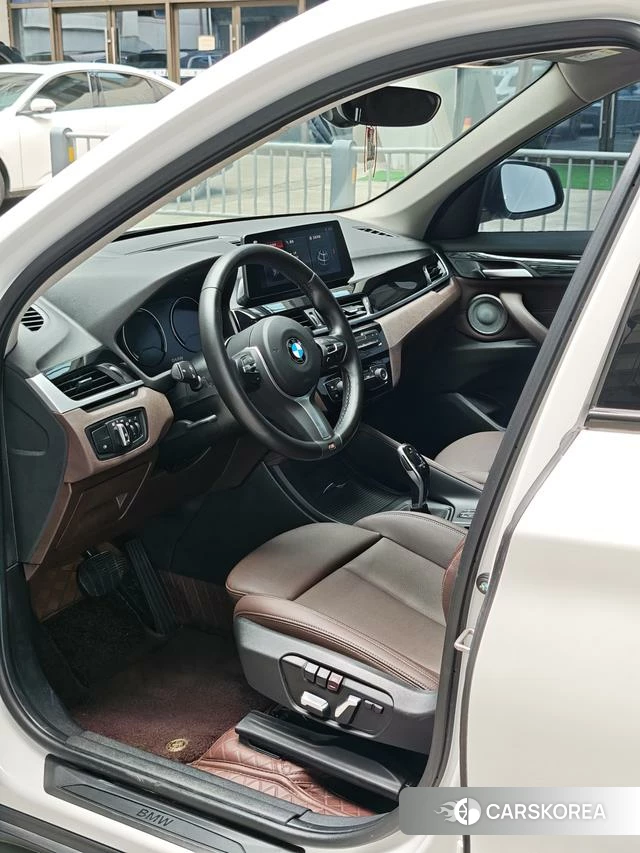 BMW X1 2022 Белый из Китая, фото 2
