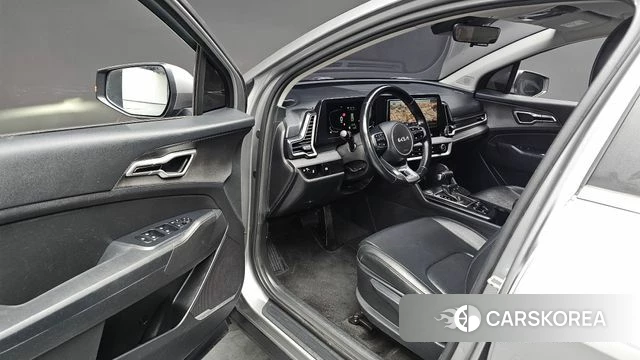 Kia Sportage 5th Generation 2021 Серебристо-серый из Кореи, фото 2