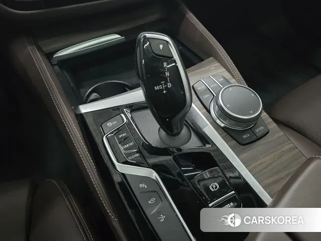 BMW 6 Series GT (G32) 2020 Белый из Кореи, фото 2